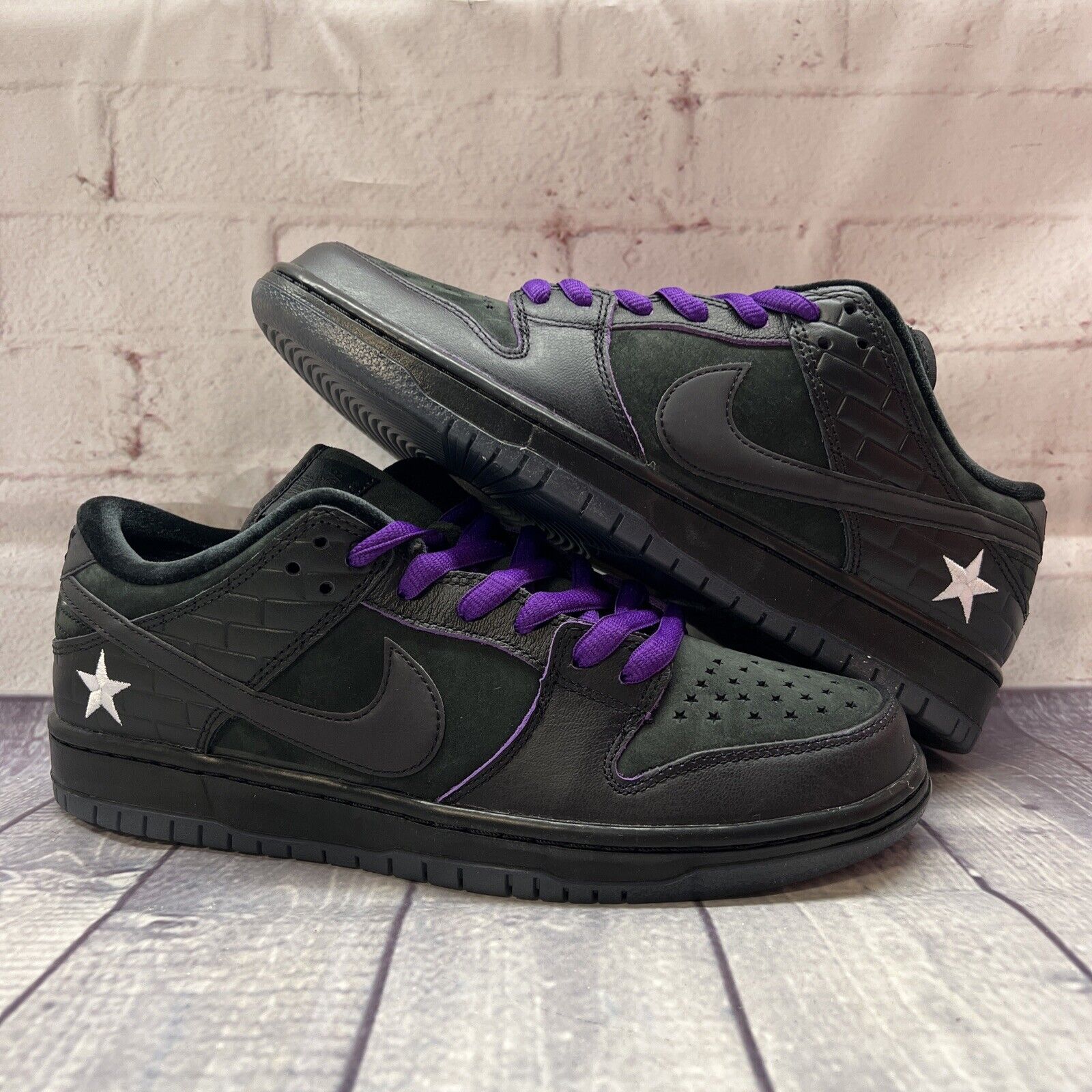 Nike x Familia SB Dunk Low First Avenue Sneakers - Farfetch