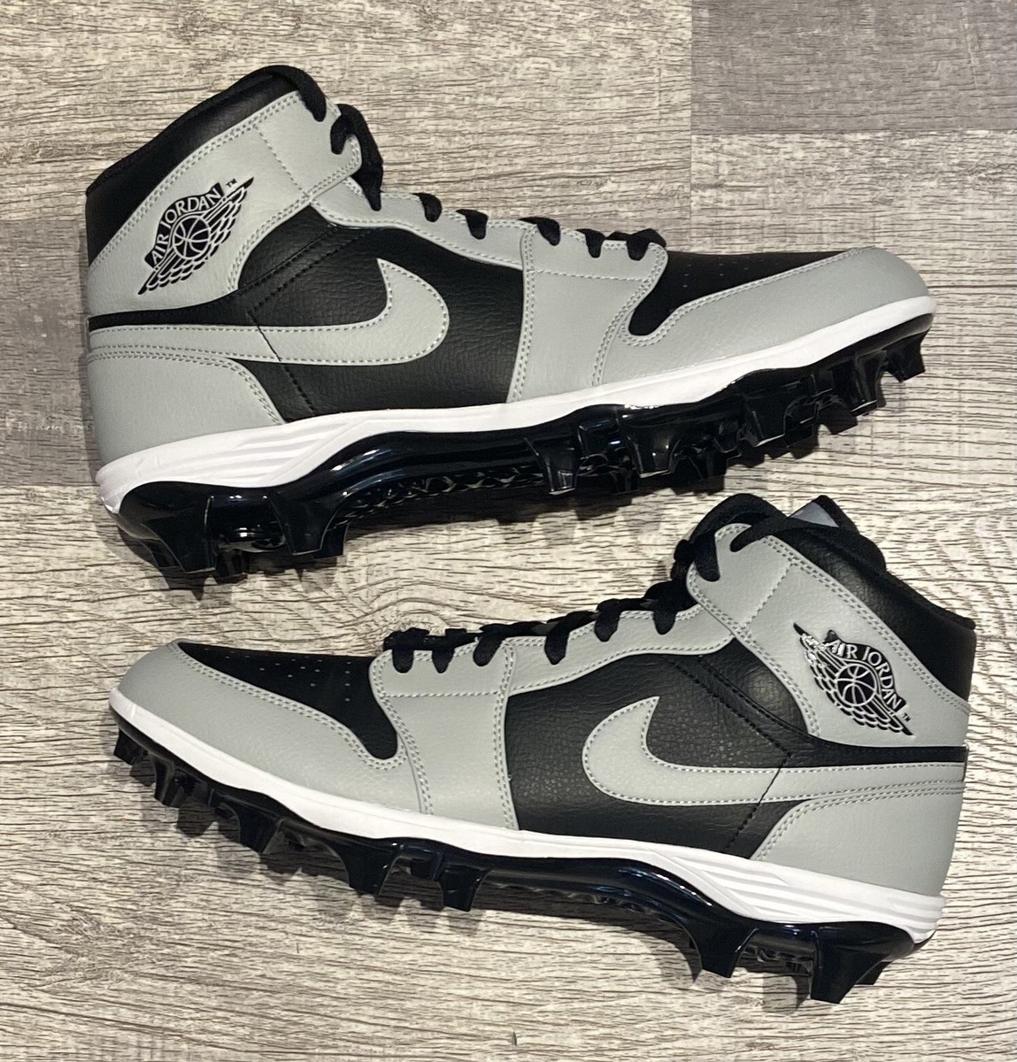 Nike Air Jordan Mid TD Shadow Football Cleat Size 10 FJ6805