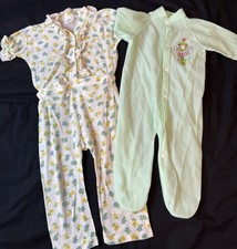 Lot Of 2 Vintage Baby Pajamas Green Clown 3-6 M Carters 2T Snap Together