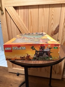 NEW LEGO 6082 Fire Breathing Fortress Castle Dragon Masters 1993 SEALED RARE