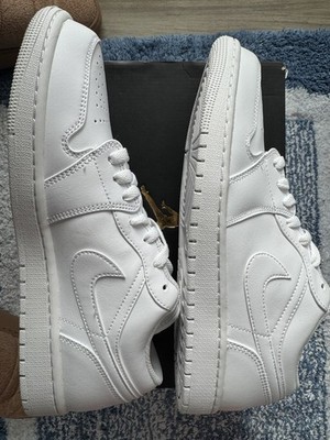 Jordan Air Jordan 1 Low Triple White Low Top 2022 553558-136