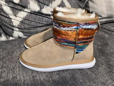 New Bernie Mev Womens Aztec Boho Indian Warm Lined Boots Size 7