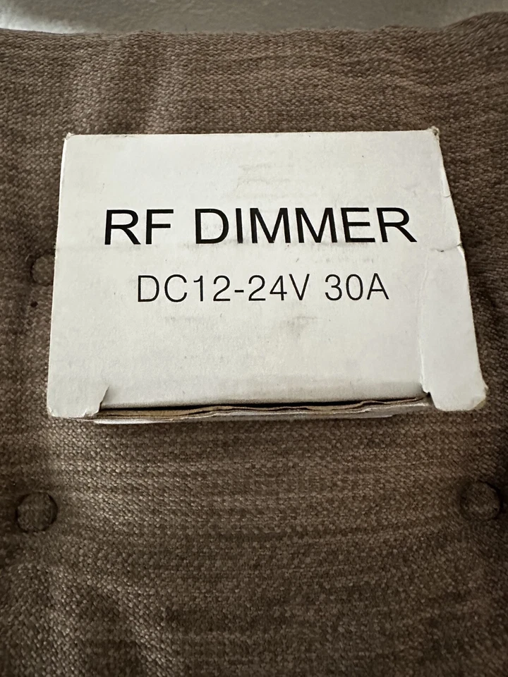 Goming DC 5v,12v,24V 30A RF LED Light Strip Dimmer PWM Dimer Controller Wireless - Image 3 of 4