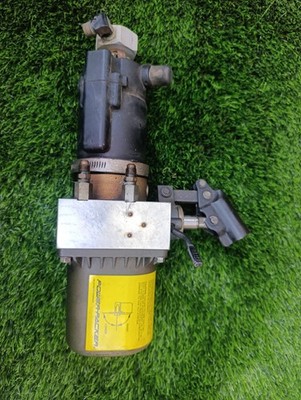 Power-Packer Hydraulic Cabin Lift  AU1340419 Air / Manual Pump 
