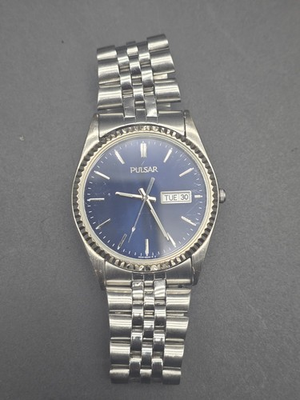 #ad Pulsar VX33 X097 Mens Watch 35MM Blue Dial Silver Tone Date Day Works $34.99