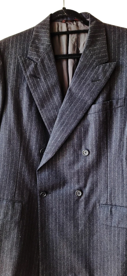 D'AVENZA Double Breasted Men's Suit in Charcoal Gray Stripe Wool sz 44 Italy - Image 3 of 4