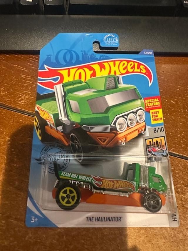 2020 Hot Wheels HW Metro The Haulinator #32 Green