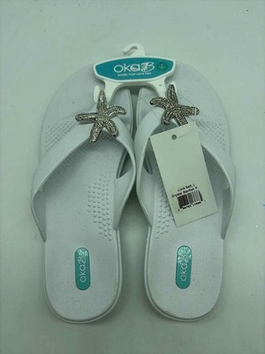 Oka B White Size Large Flip Flop Sandals