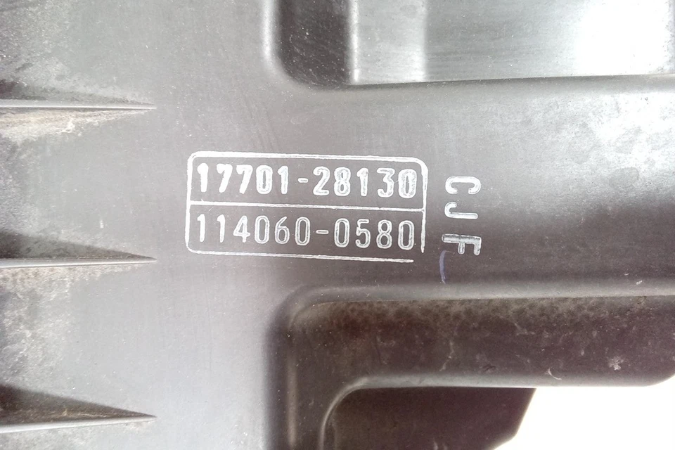 Conjunto de limpador de entrada de ar Toyota Camry 2007 2.4L fabricante de equipamento original - Imagem 4 de 4