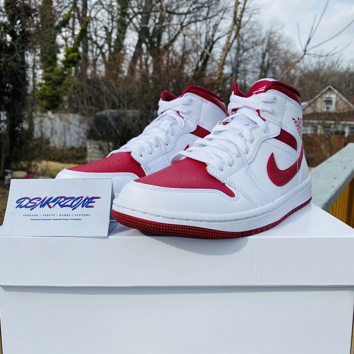 靴 WMNS Air Jordan 1 Mid Reverse Chicago Air Jordan 1 Mid Reverse Chicago (W) Size 8.5W/ 7Y (DS