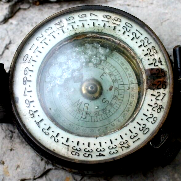 Boussole Militaire Ancienne Française - Diamètre 5,8 Cm - Officier - 1816-1913