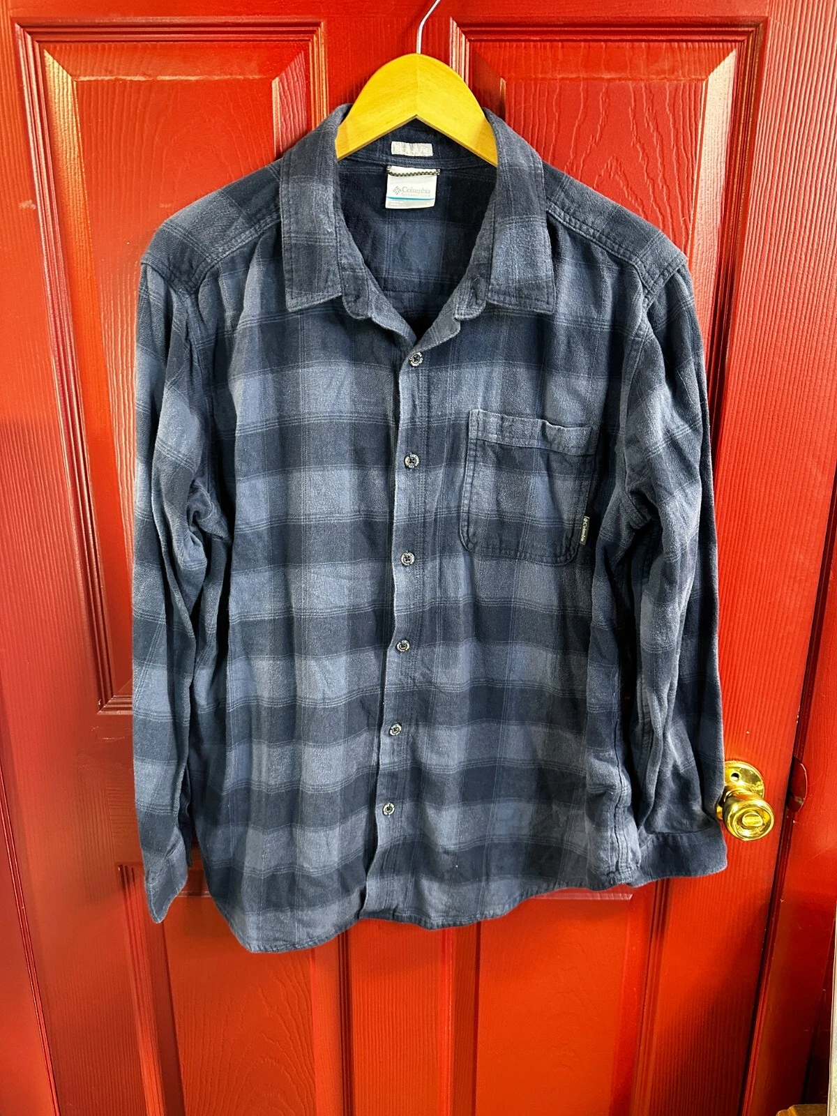 Columbia Sportswear Size L Regular Fit Shirt Men's Blue Button up Checked Collar
