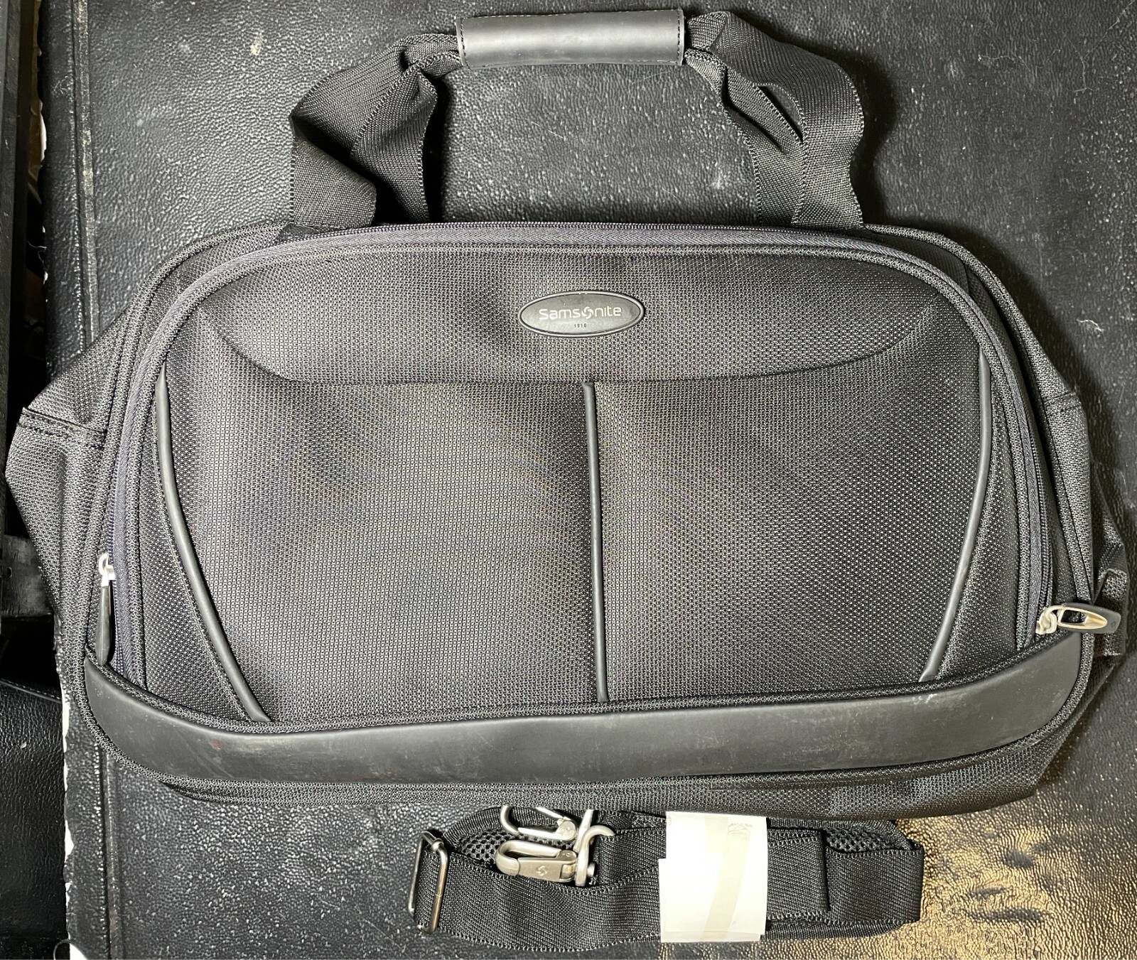 Samsonite Carry-On Luggage Overnight Bag-image
