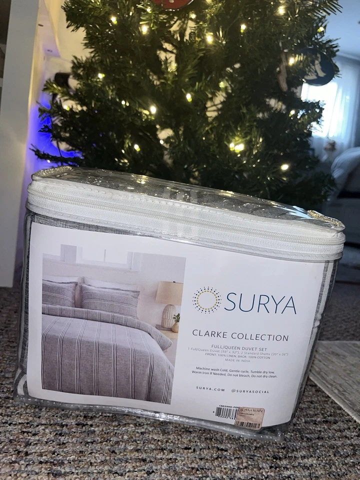 Juego de edredón de 3 piezas completo/queen precio original Surya Clarke Collection $420. GRAN VENTA Foto 2 de 4