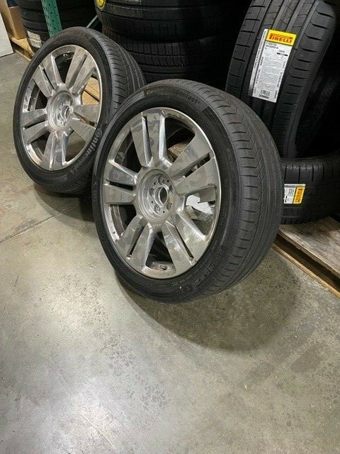 Authentic 2019 Rolls Royce Cullinan OEM 22" Staggered Used Wheels/Tire-Set