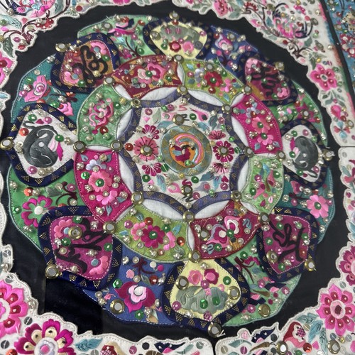 Vintage Chinese Silk Embroidered with Beads Square Framed 22x22 - Picture 2 of 6