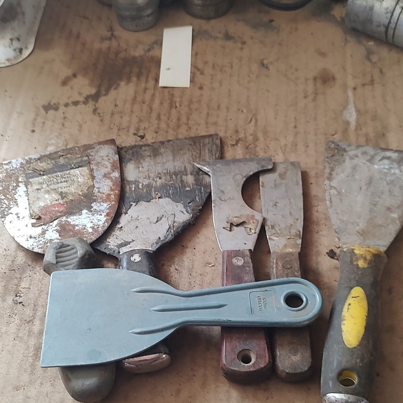 Lot of 5 Metal Putty Knives & Scrapers 4 in Blade