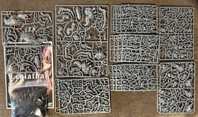 Warhammer 40k Tyranids Half NoS Leviathan Box +more,  83 Minis, Read Description