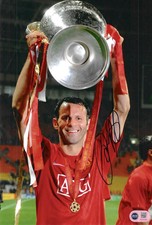 RYAN GIGGS SIGNED MANCHESTER UNITED MOSCOW 12x8 PHOTO (ACG CERT AG18160)