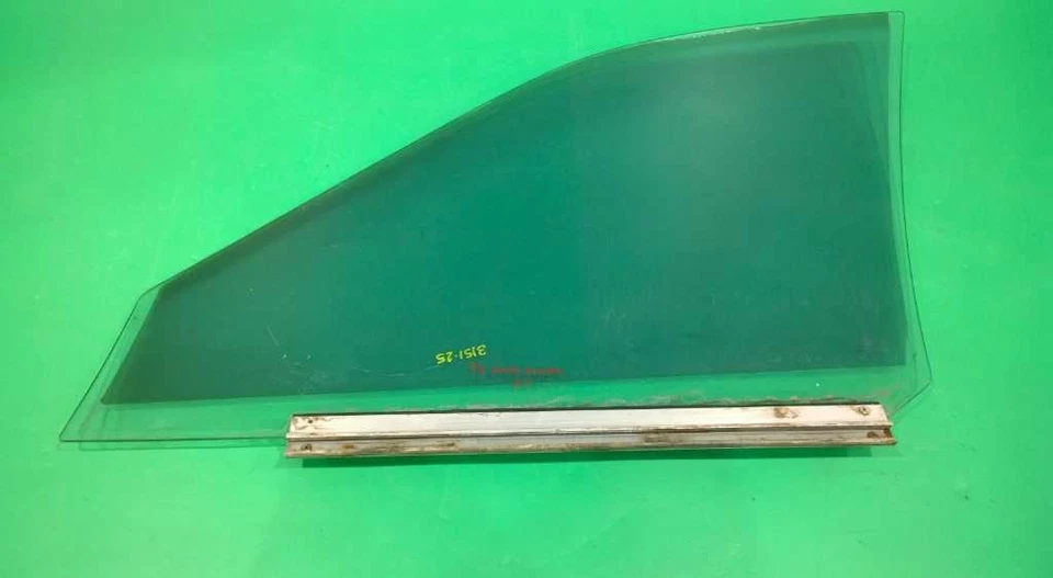 93-96 ROADMASTER CAPRICE PASSENGER RIGHT FRONT WINDOW DOOR GLASS OEM 3151-25 Foto 2 de 4