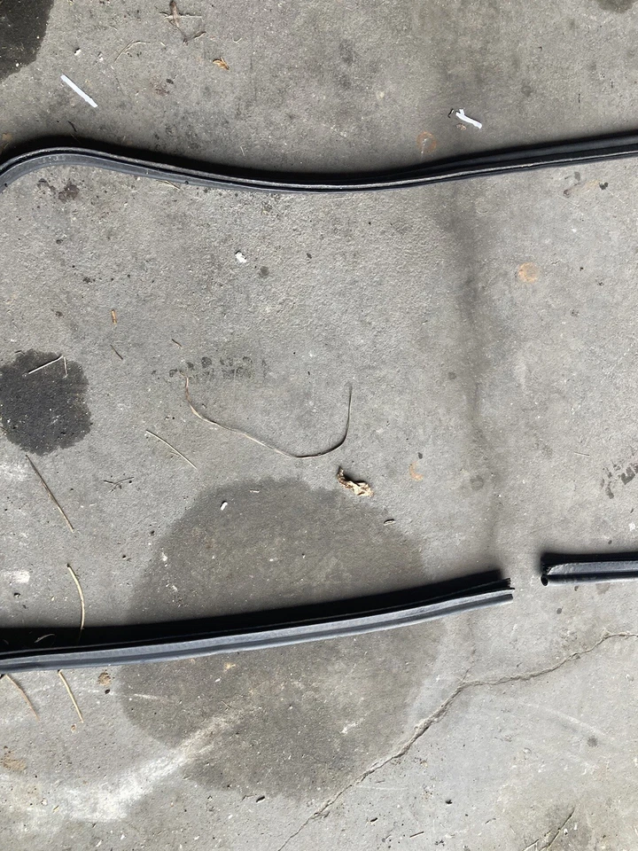 BMW E30 318i 325i 1982-1994 tapa de cubierta maletero junta sello impermeabilizante #2260M Foto 3 de 4