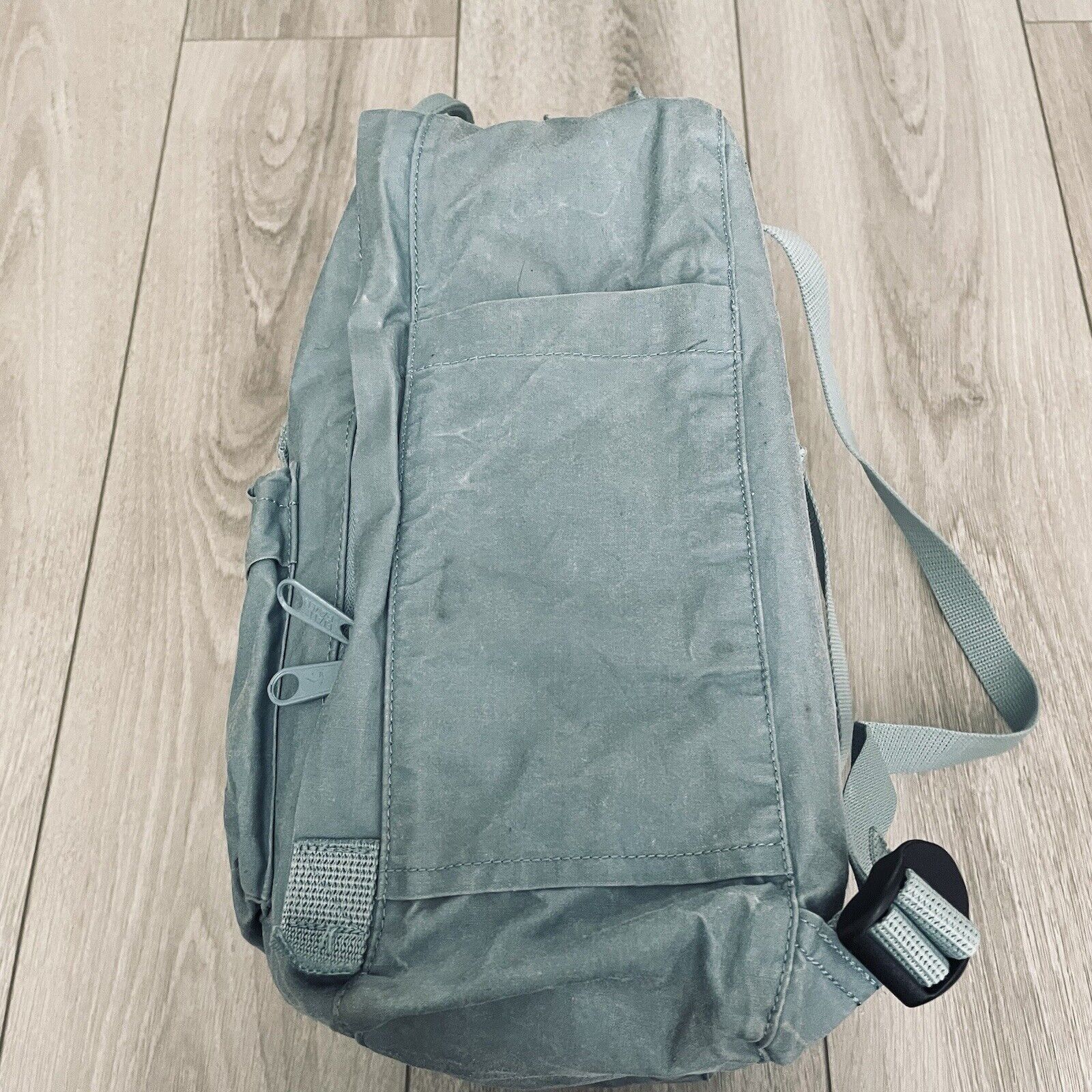 Fjallraven Kanken 23510 Classic Backpack Daypack … - image 9