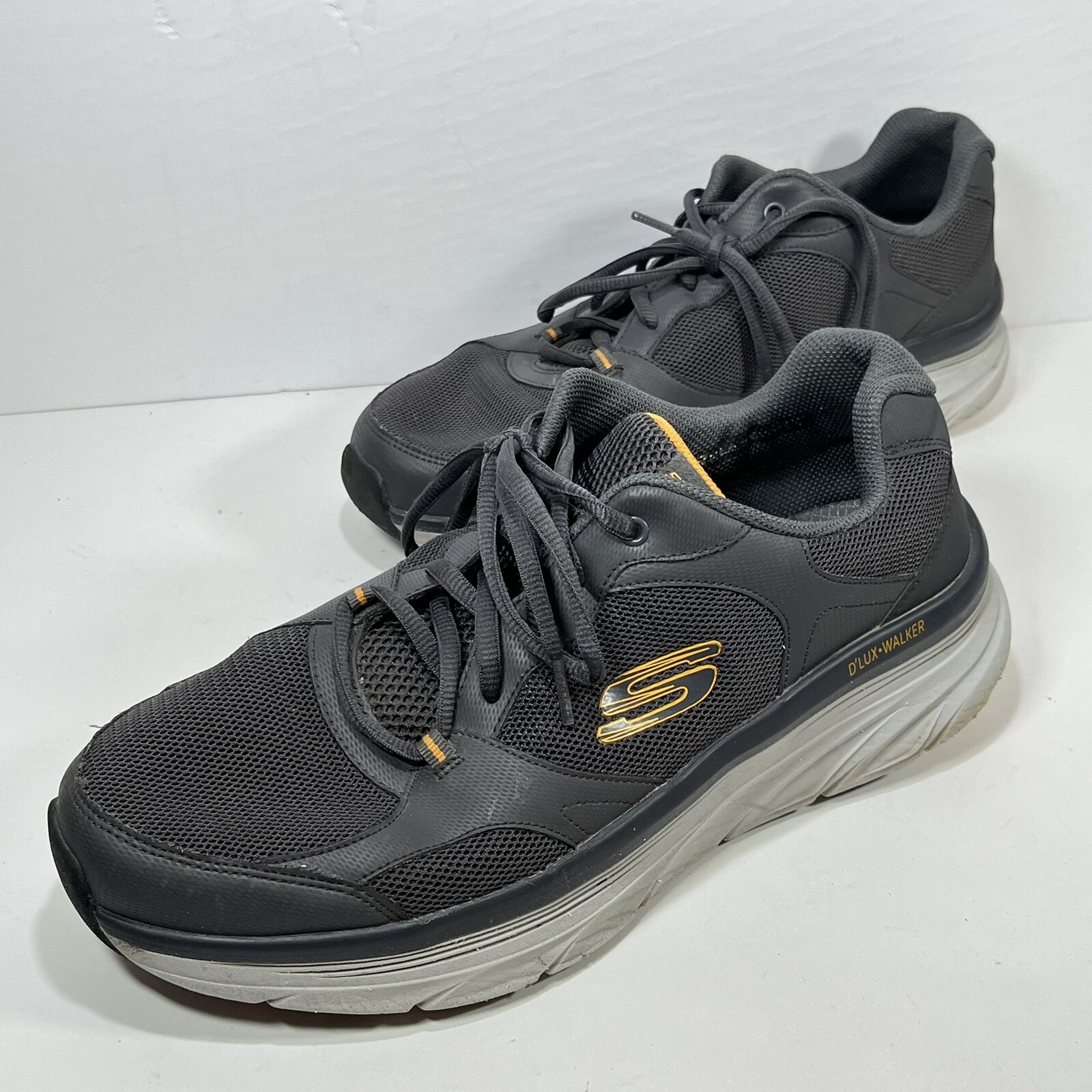 SKECHERS Mens Size 13 Shoes Sneakers D'Lux Walker Mai… Gem