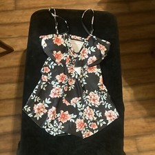 Size XL Women s Black And Floral Tankini