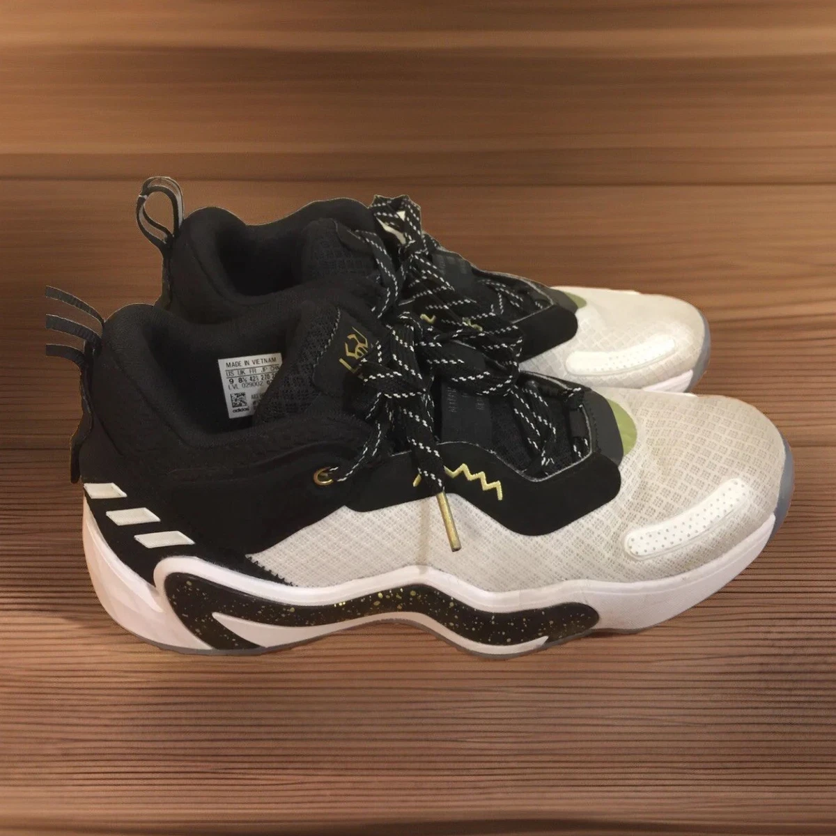 adidas D.O.N. Issue #3 Gold Medal | eBay display picture 2