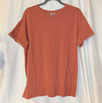 Divided by H&M Women s M Orange Solid Crew Neck Short Sleeve T-Shirt