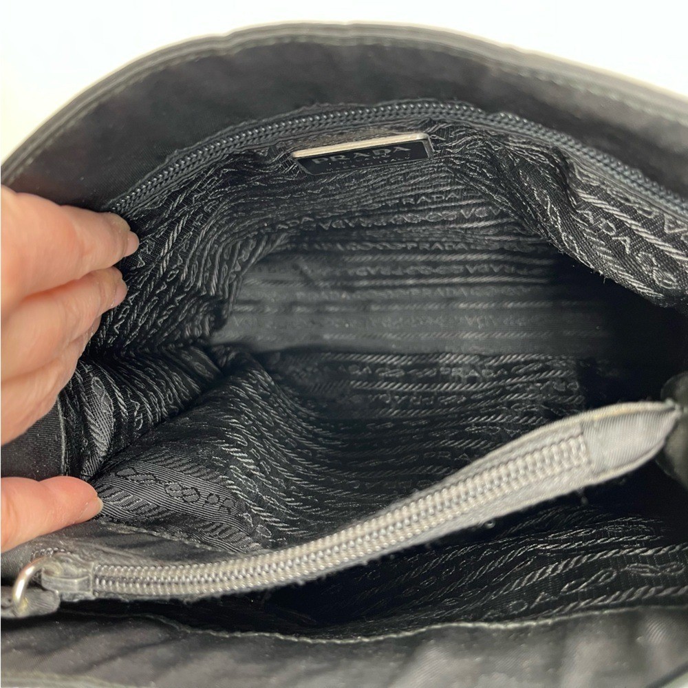 Vintage Prada Black Tessuto Nylon Triangle Logo Shoulder Bag Tote Leather Chain thumbnail 11