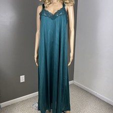 Vintage Vanity Fair Peacock Teal Nylon Nightgown Lace Maxi Gown Medium USA 80112