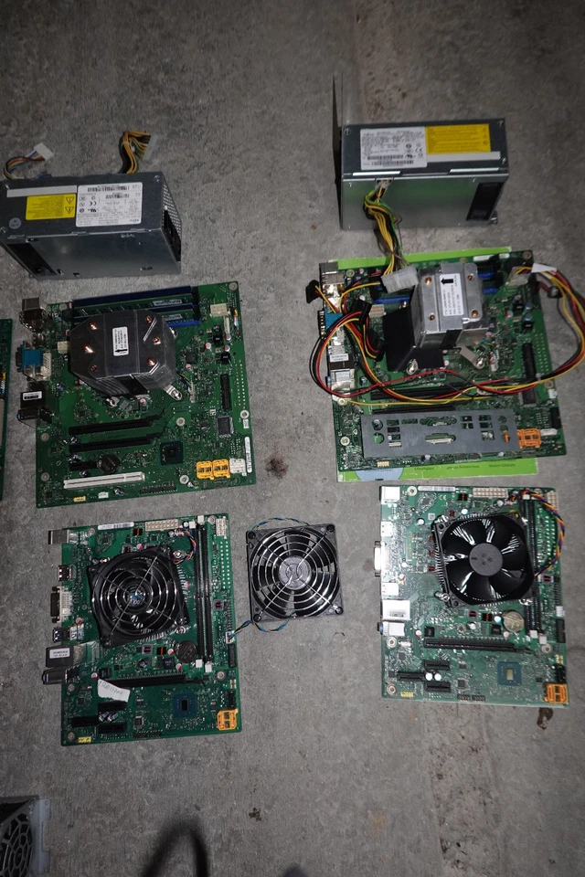 8x Fujitsu Esprimo INTEL Bundle CPU RAM 3x Netzteil LGA 1150 1151 1155 P556 P710 - Bild 2 von 4