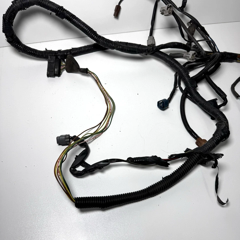 Arnés de cableado del motor Toyota Pickup 22RE 1992 MT 2x2 OEM Foto 4 de 4