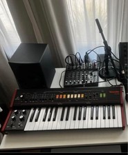 BEHRINGER VC340 Analog Synthesizer Vocoder St...