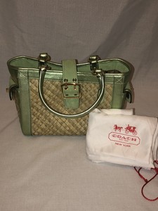 von dutch tote bolsa