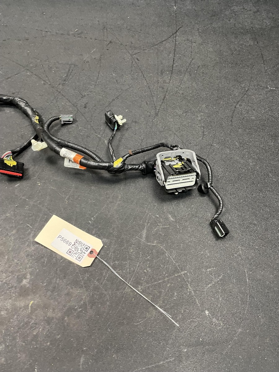 FNTCAT ボード 2016 FORD F250 F350 CIRCUIT BREAKER UNDER HOOD OEM BC3T