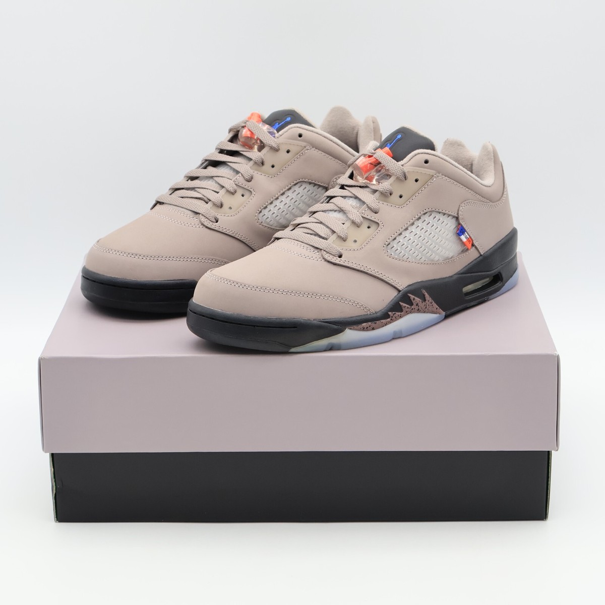 DX6325-204 Nike Air Jordan 5 Retro Low Paris Saint-Germain DX6325-204 Nike Air Jordan 5 Retro Low Paris Saint-Germain