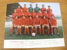 1969/1970 Football League Review Magazine: No 422 - Team Group Picture: Rotherha
