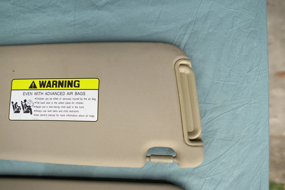 11-15 HYUNDAI ELANTRA Sun Visor Left And Right Hand Sun Visor Set - Image 4 of 4