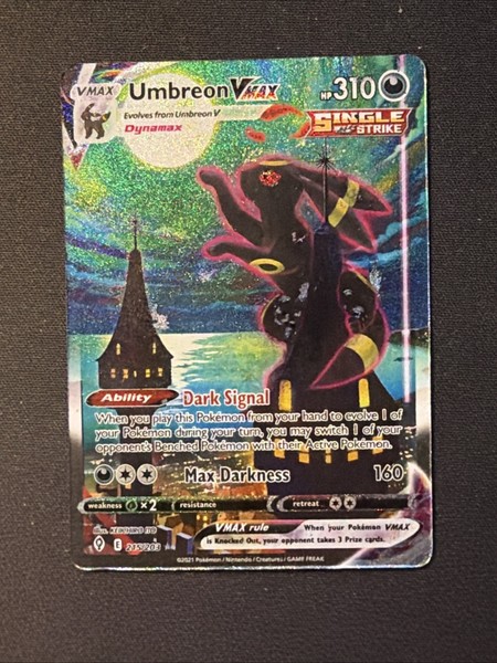 Pokemon TCG Umbreon VMAX Alternate Art Secret Rare Holo 215/203 Damaged