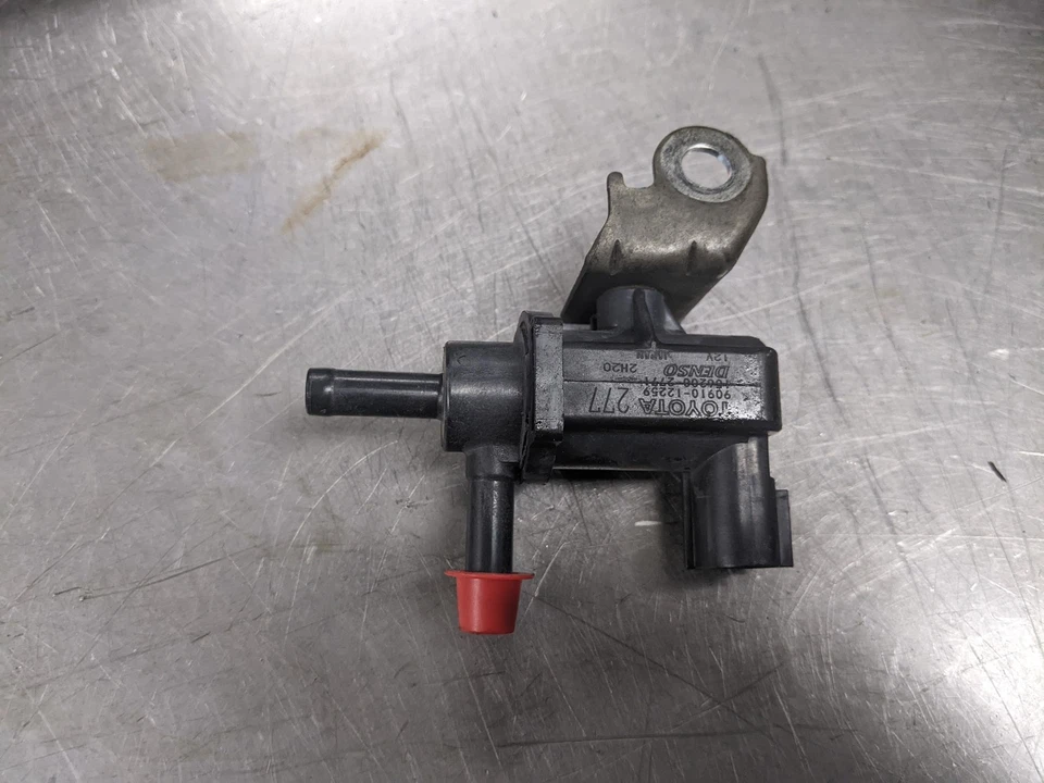 Válvula de purga EVAP para 05-07 Toyota Sequoia 4.7 9091012259 Foto 3 de 4