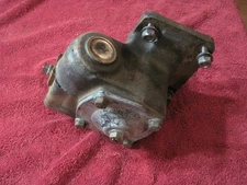 76 77 Ford F250 4x4 Highboy Manual Steering Gear Box D6TA-3504-HA 66-75