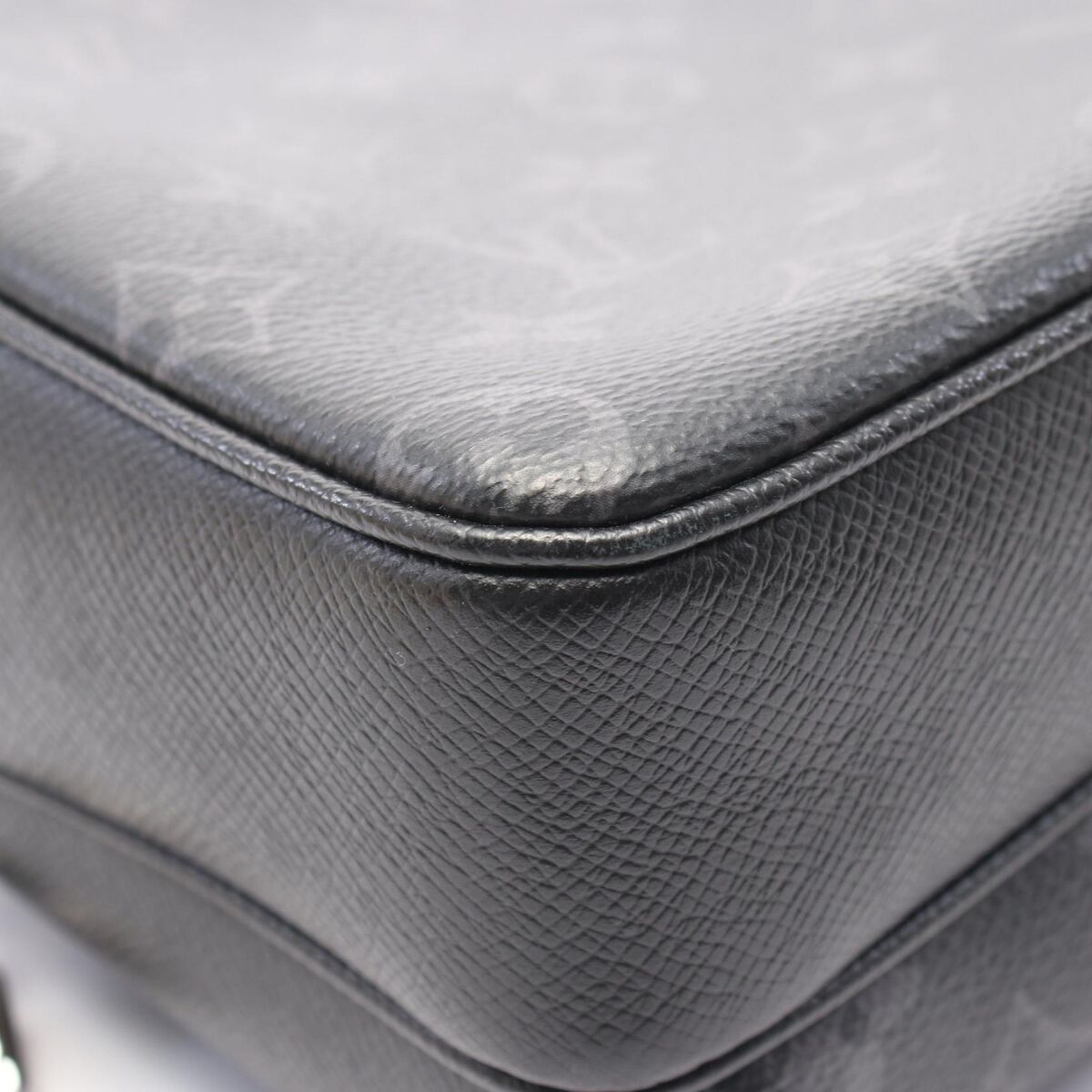 LOUIS VUITTON Outdoor Messenger crossbody PM Shoulder Bag LOUIS VUITTON Outdoor Messenger crossbody PM Shoulder Bag