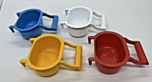 Bird  Food Water Feeders  Small Hoppers Plastic Open Cups 2 oz each Set Of 3 - 第 1/11 張圖片