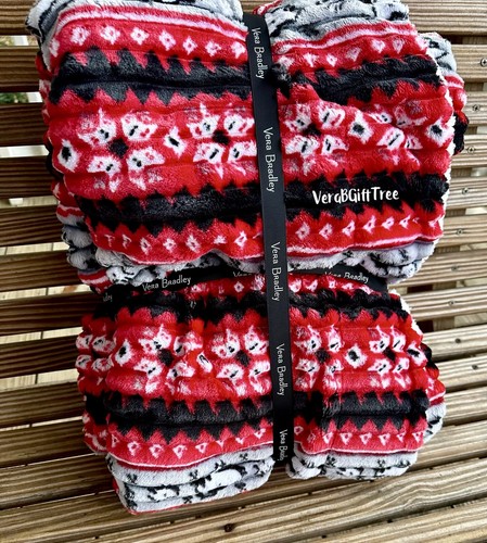 Vera Bradley COZY LIFE Throw Blanket SNOOPY FAIR ISLE Fleece PEANUTS NWT Sealed - Picture 3 of 6
