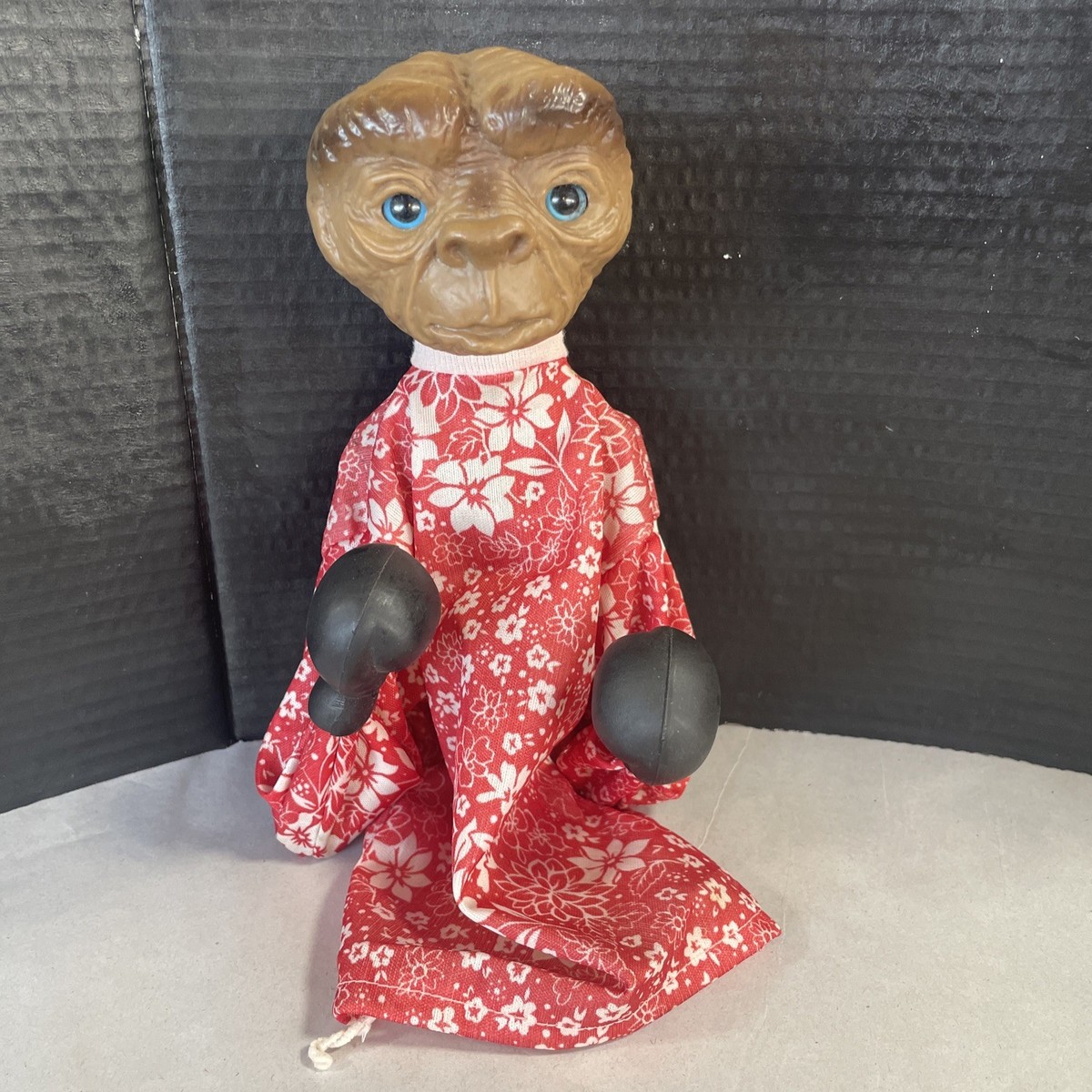 Vintage 80s E.T. the Extra-Terrestrial The Prize Fighters Boxing