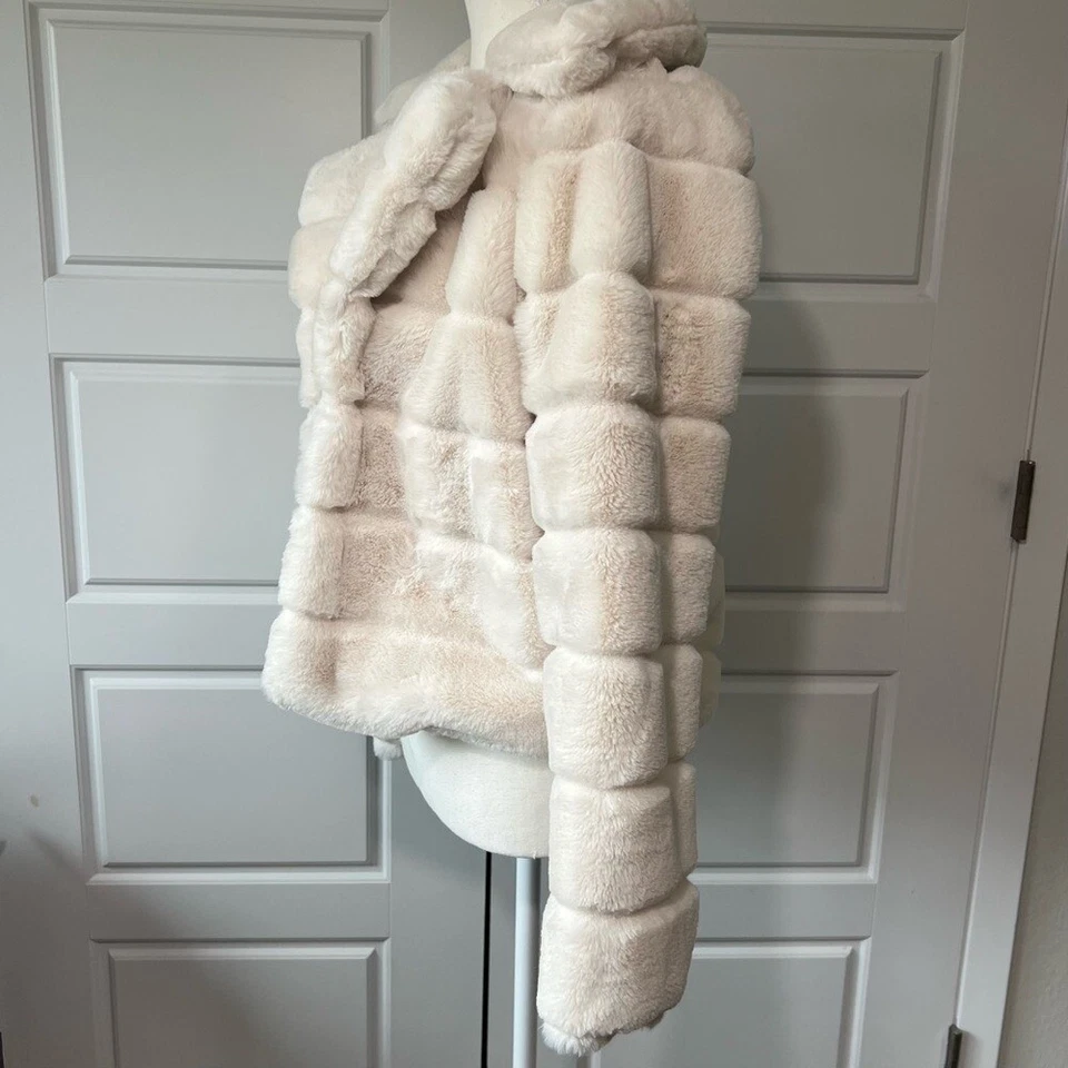 Abrigo Chaqueta Corto Invierno Cálido Elegante Elegante Elegante XS Piel Sintética Crema Piel Nueva York en Blanco XS Foto 4 de 4
