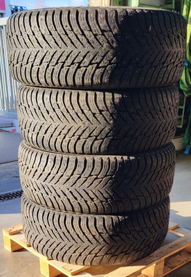 Winterreifen Nokian Hakkapeliitta 10 SUV M+S 265/60R18-114T Extra Load gebraucht