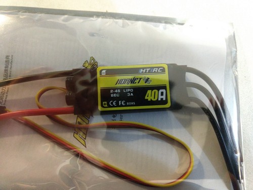 HTIRC ALTO RENDIMIENTO SIN ESCOBILLAS ESC 40A/50A 2-4 LIPO BEC 5V/3A AVISPÓN - Imagen 2 de 4